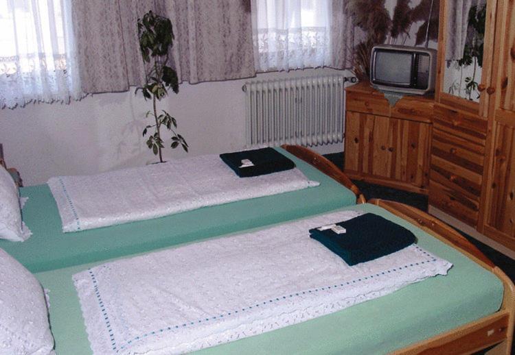 Hotel Drei Koenige Neckarbischofsheim Екстер'єр фото